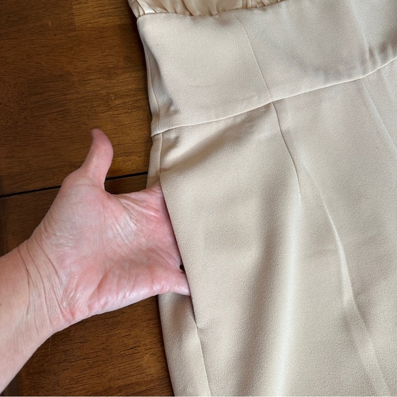 NWT Revolve X Chrissy Teigen Micah Jumpsuit  Neutral Minimalist Size Medium Sexy - Picture 7 of 15